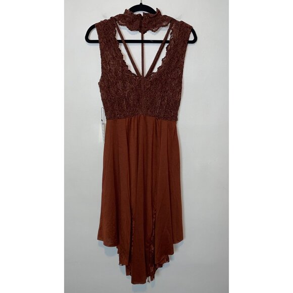 Joyfolie Layana V-Neck Stretch Lace Dress in Cinnamon Size XS - Picture 4 of 10